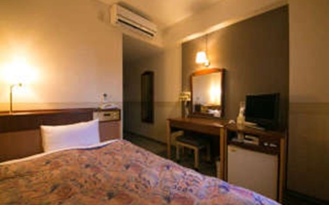 Royal Inn Kokubu – Guest Rooms – Kirishima