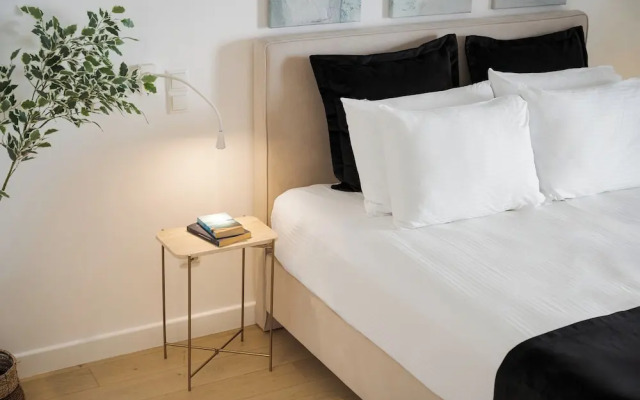 Vouliagmeni Serenity Residence