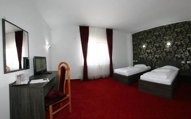 Hotel Rebis International