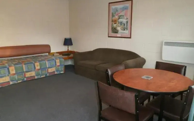 Aberdeen Court Apartments