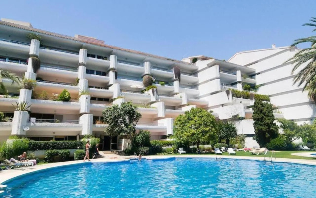 Luminoso apartamento en segunda línea playa 438