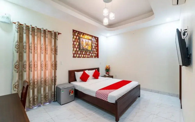 Oyo 396 Merry Palace Hotel