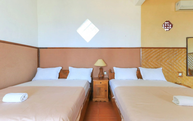 Hotel Tara Bar & Resto Air Sanih