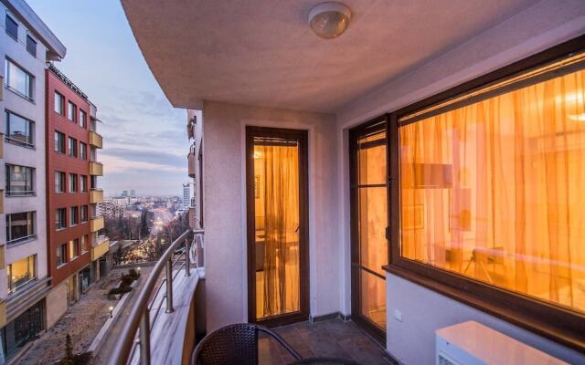 FM Deluxe 1-BDR Apartment with Limited Access - Lozenetz