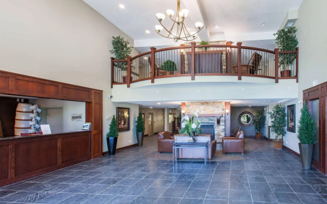 Silver Rock Condos