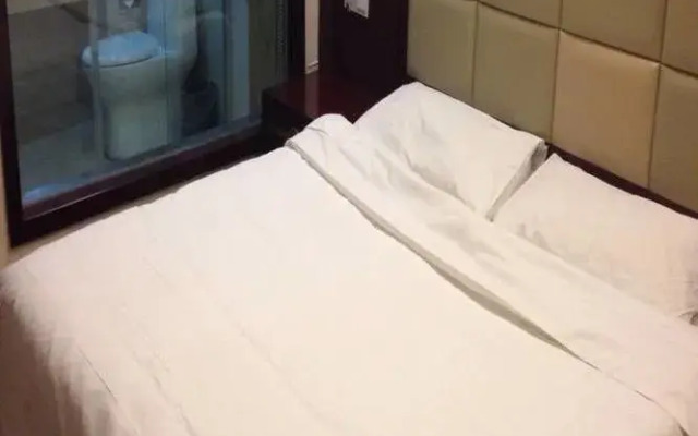 Vienna Longgang Hotel