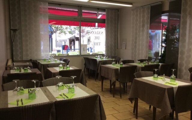 LE CENTRAL Hôtel Bar Restaurant