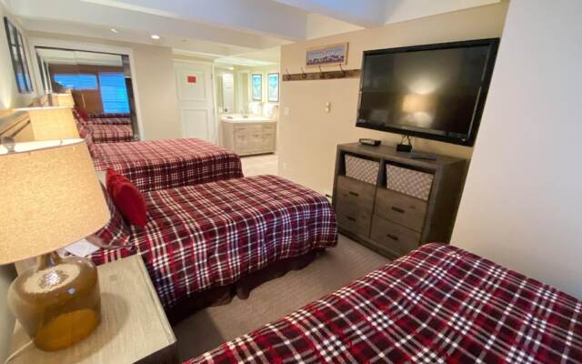 #208 Vail International