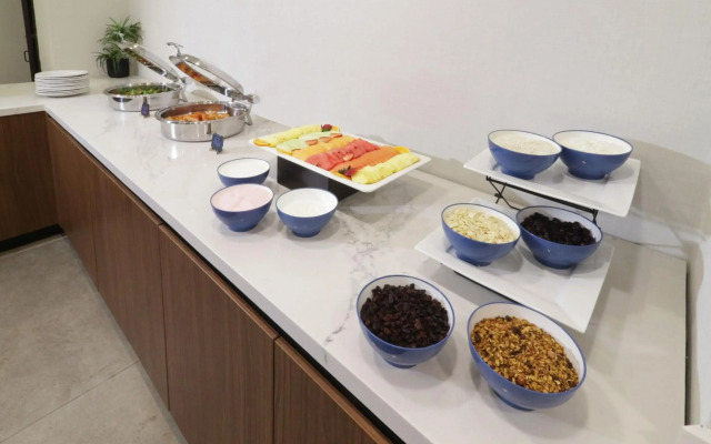 Courtyard by Marriott Monterrey Airport