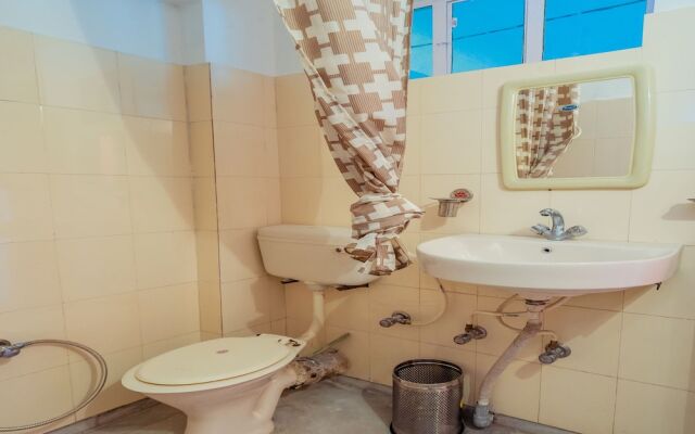 OYO 14127 Home Doon View 3BHK Library Chowk