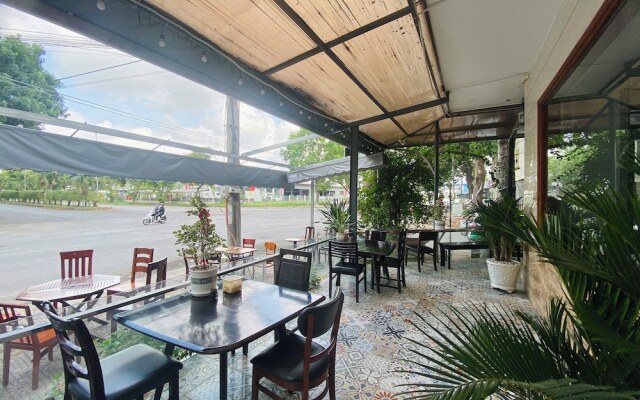 Sunny 1 Hometel Binh Minh