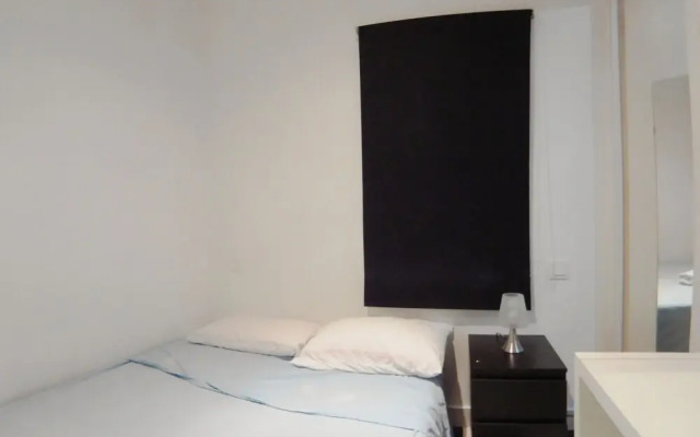 Apartamento interior cercano a Cuatro Caminos