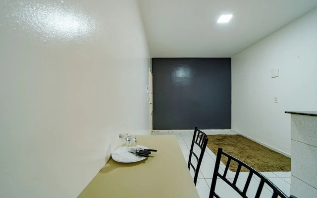 Flat c Wi-fi e Ar-condicionado Perto do Aeroporto