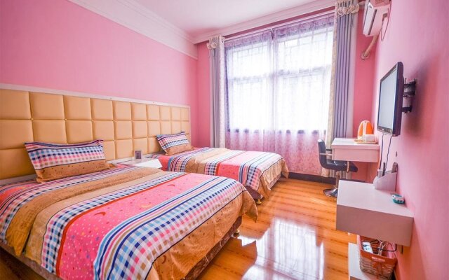 Fenghuang Joy Riverview Hotel