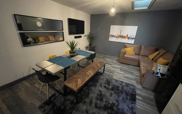 Oak Suite - Talbot Road - Blackpool - Spacious
