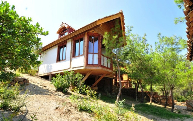 Kayserkaya Cottages & Camping