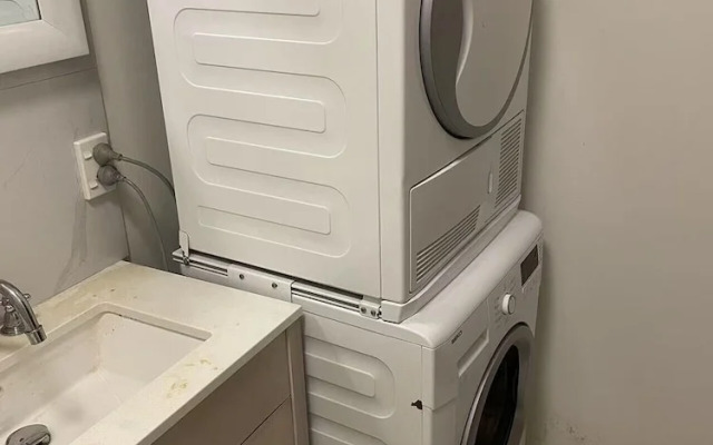 4 double 2 sofa beds in a apartment