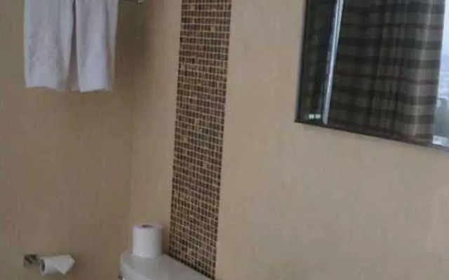 Warmly Hotel