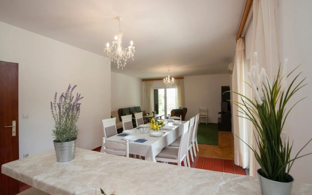 Beachfront Apartment Gaj 6