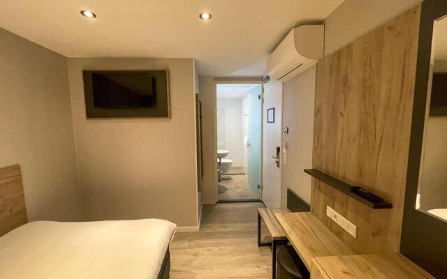 Joy Hotel