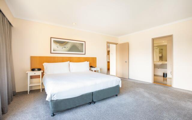 Holiday Inn Sydney Potts Point by IHG