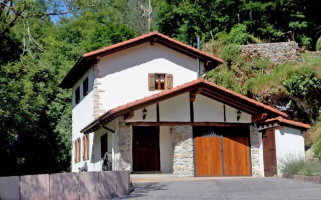 Holiday Home Uxaneko-errota