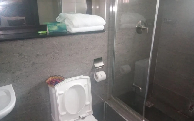 Neocourts Hotel