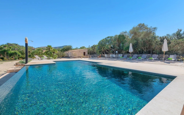 Rafal Pai in Art With 6 Bedrooms and 6 Bathrooms