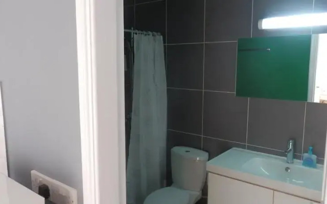 Themis Apartment City Center