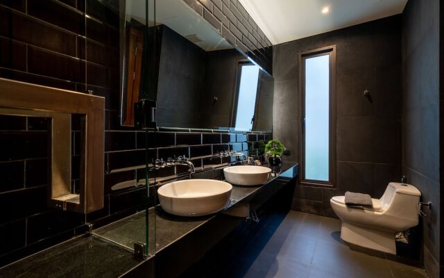 Luxurious 3 Bedroom Designer Pool Villa