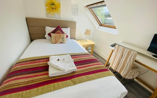 OYO Lonsdale Guest House