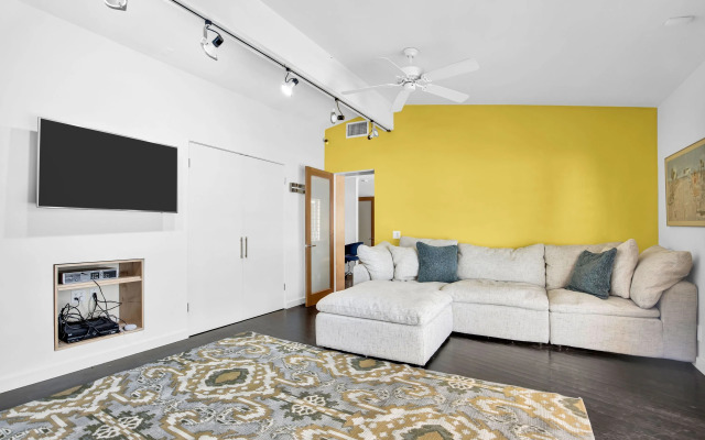 Edwin by Avantstay Hollywood Hills Luxury + Pool