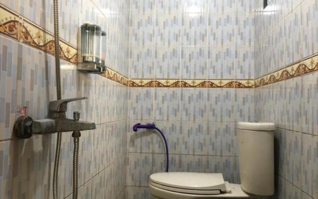 GS Rumah Kayu Syariah – Bathroom – Parompong