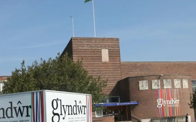 Wrexham Central Stay Apartment Seven