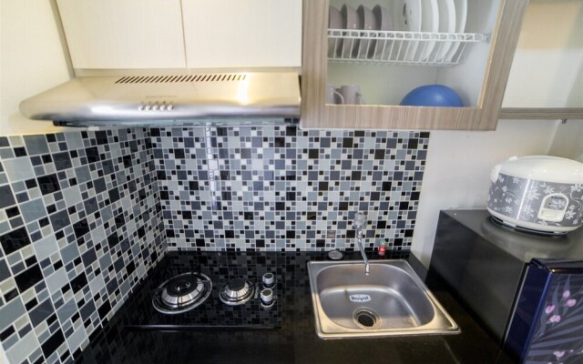 Relaxing Apartment at Parahyangan Residence