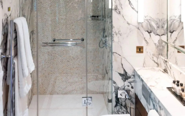 11 Cadogan Gardens and The Apartments by Iconic Luxury Hotels