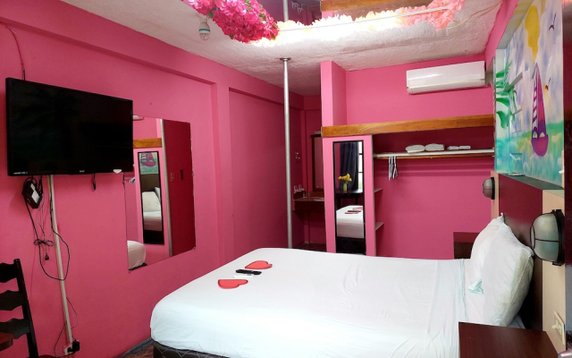 Best Time Inn Hotel - Car Rental