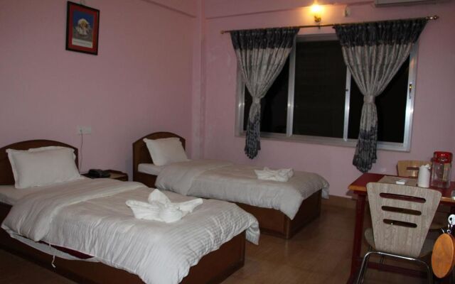 Hotel Milarepa