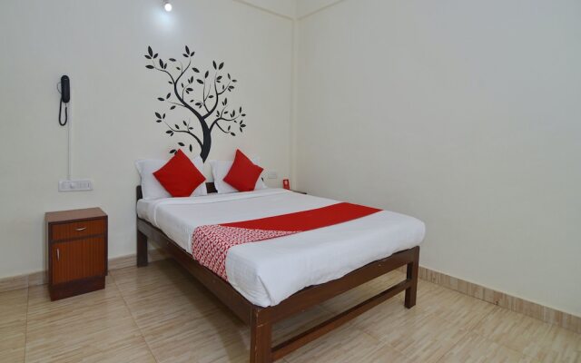 OYO 833 Hotel Prince Santosh Holiday Homes