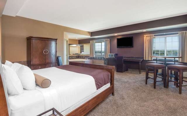 Microtel Inn & Suites by Wyndham Quincy Downtown/River Area