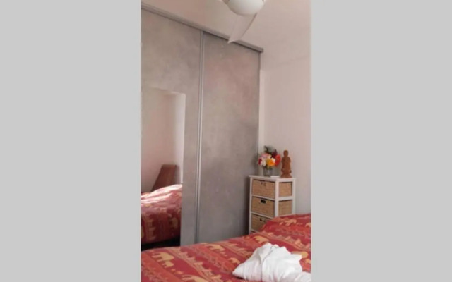 Port Vauban appartement F3 refait à neuf
