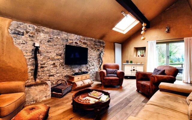 Elegant Farmhouse in Durbuy with Sauna
