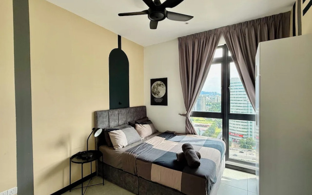 Neu Suites by Moonlight