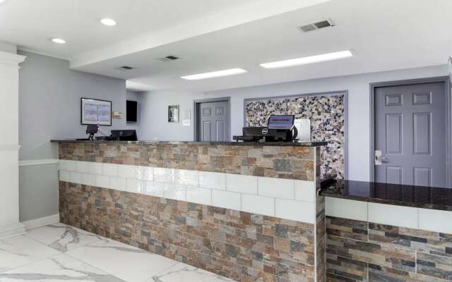 Quality Inn Oak Ridge