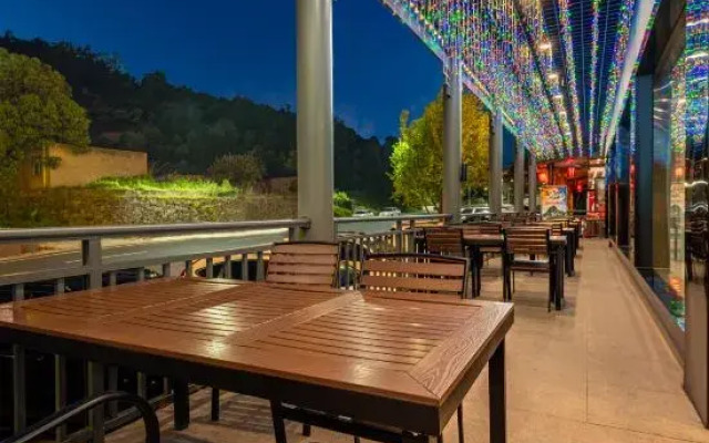 Shengjinghe hotel