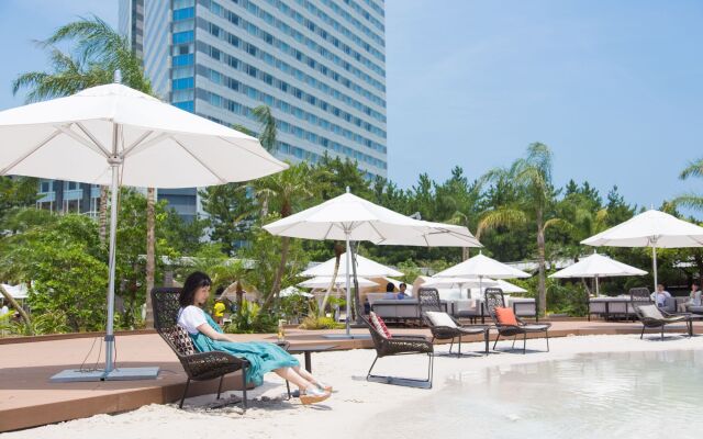 Phoenix Seagaia Ocean Tower