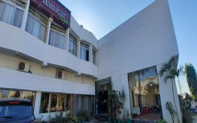 OYO 29062 Hotel Alankar Greens