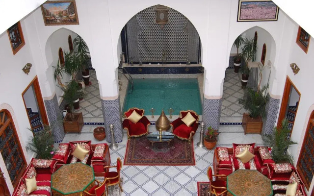 Room in B&B - Riad Authentic Palace & Spa -jawhara