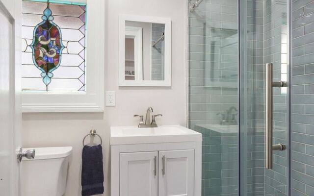 Historic Garden Dist. Victorian Mansion