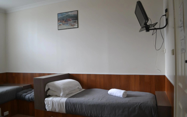 Hobart Tower Motel – Guest Rooms – New Town